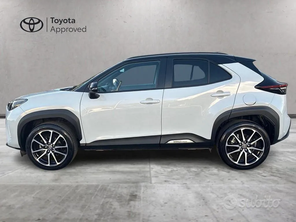 Toyota Yaris Cross 2024 photo 2