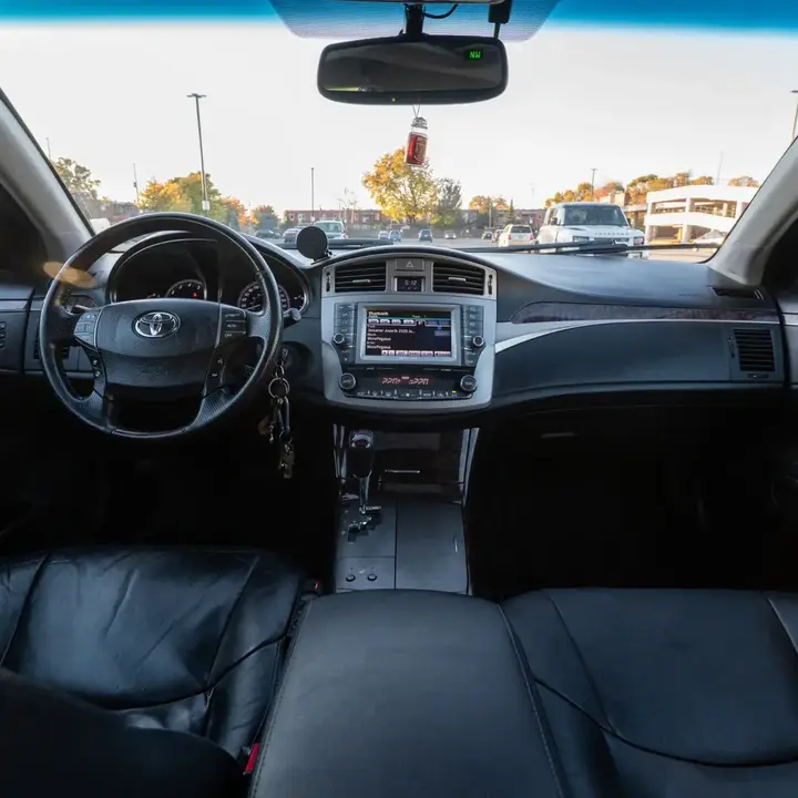 Toyota Avalon 2011 photo 5