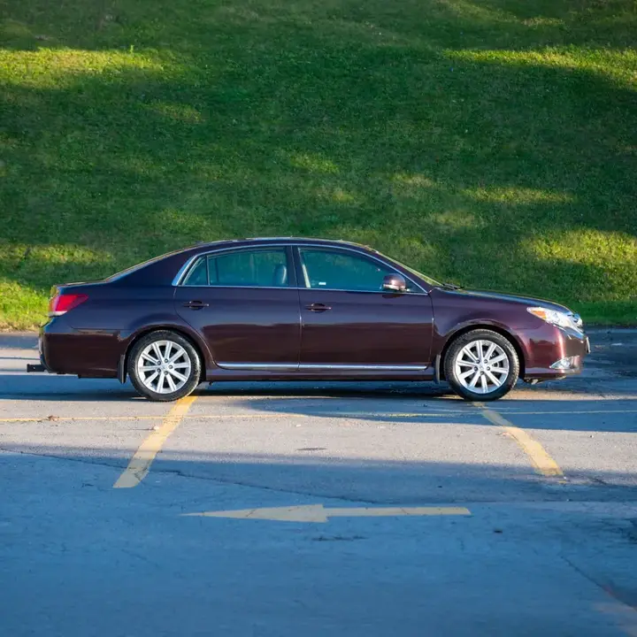 Toyota Avalon 2011 photo 3