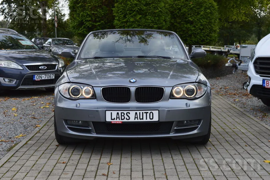 BMW 120I Cabrio 2009 photo 2