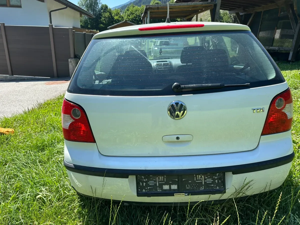 Volkswagen Polo 2003 photo 2