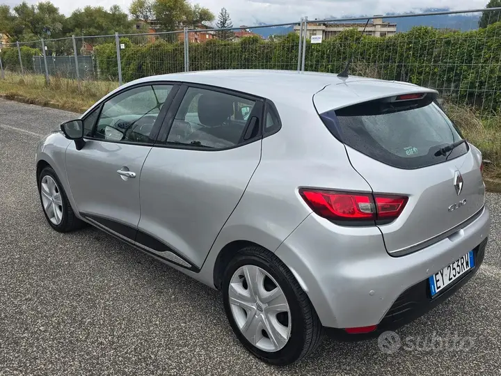Renault Clio 2015 photo 5