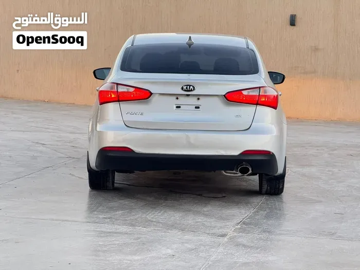 Kia Forte 2014 photo 4