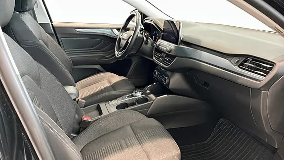 Ford Focus 2021 photo 3