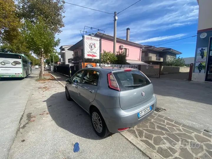 Fiat Punto Evo 2012 photo 3