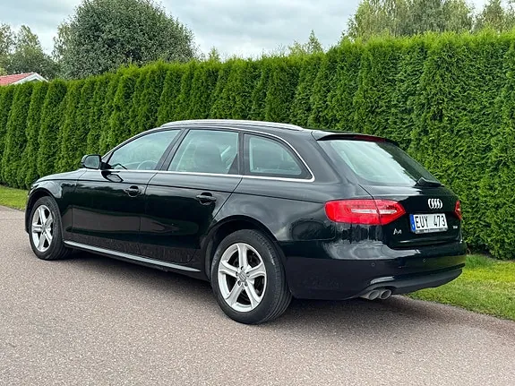 Audi A4 2013 photo 2