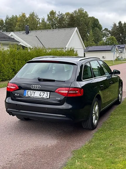 Audi A4 2013 photo 3