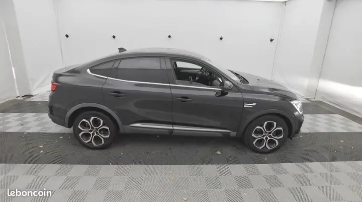 Renault Arkana 2023 photo 3