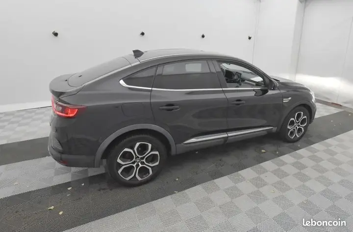 Renault Arkana 2023 photo 4