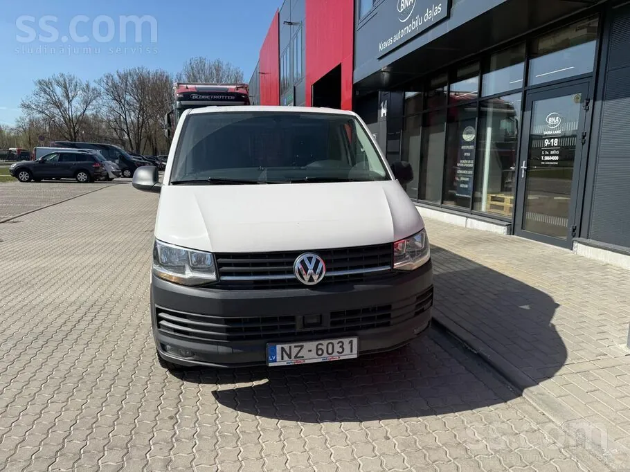 Volkswagen Transporter 2019 photo 2