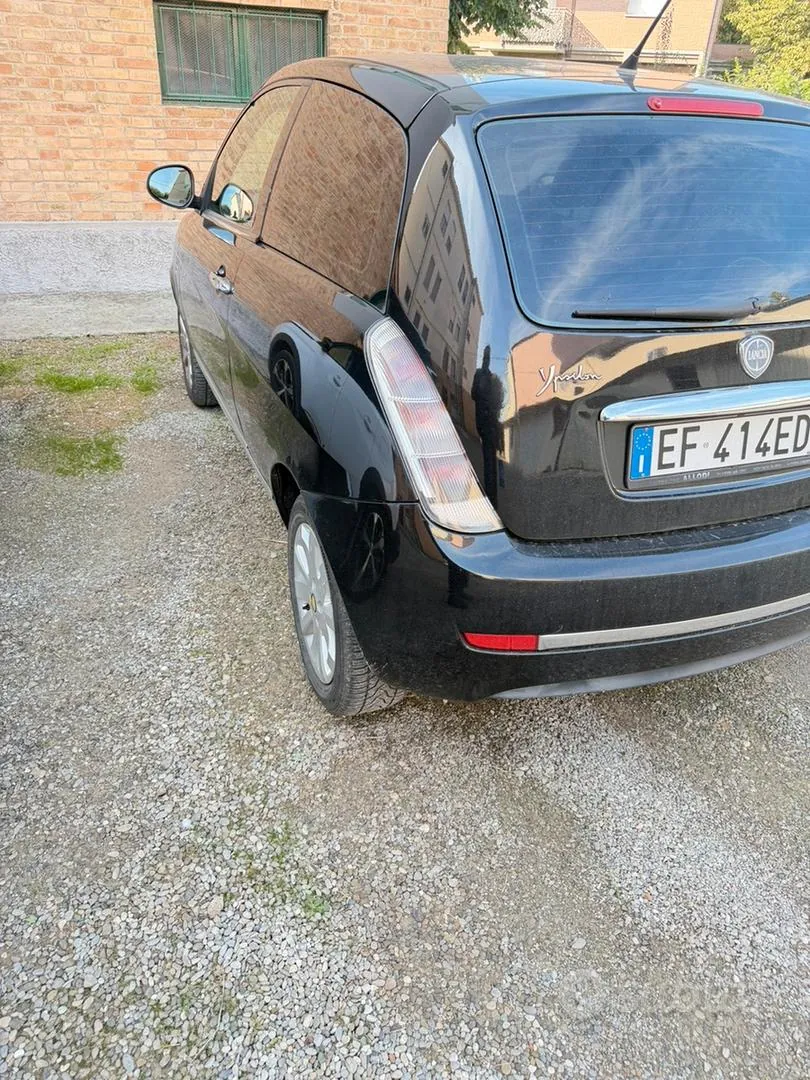 Lancia Ypsilon 2011 photo 4