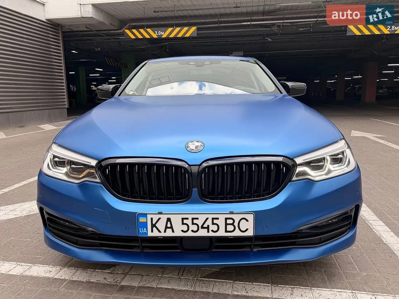 BMW 5 Series 2018 photo 2