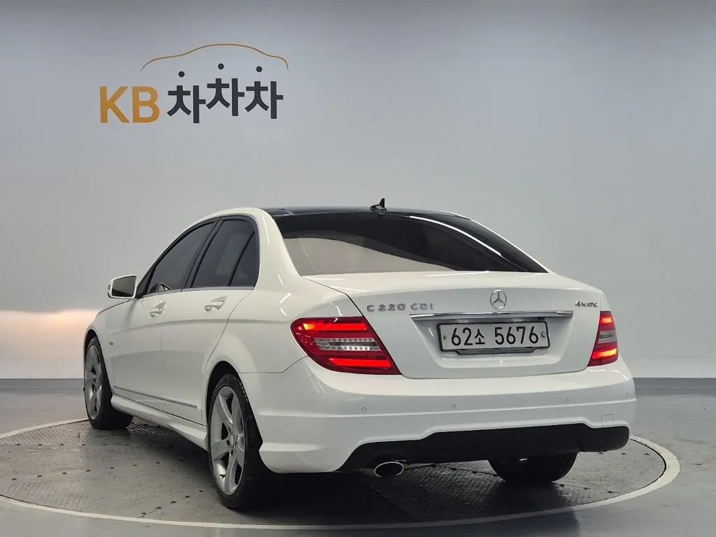 Mercedes-Benz C-Class 2014 photo 2
