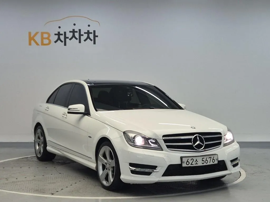 Mercedes-Benz C-Class 2014 photo 4