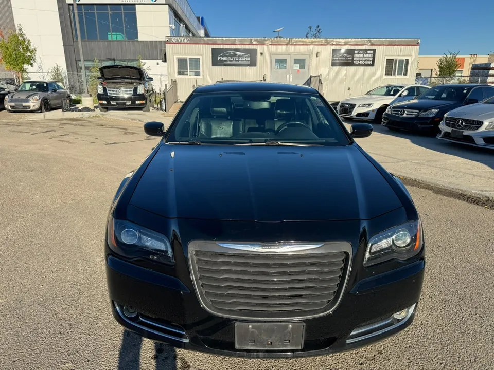Chrysler 300S 2014 photo 2