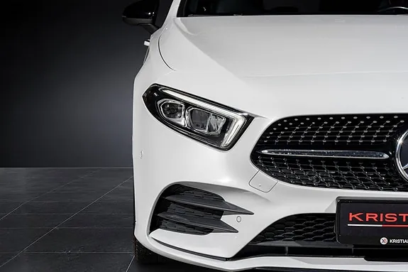 Mercedes-Benz A200 2019 photo 4