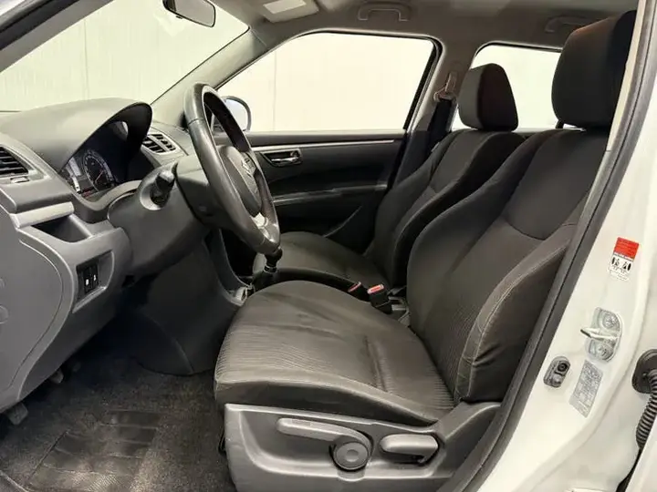 Suzuki Swift 2014 photo 3