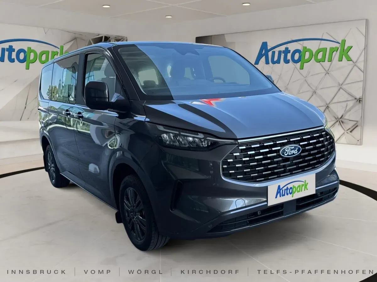 Ford Tourneo photo 3