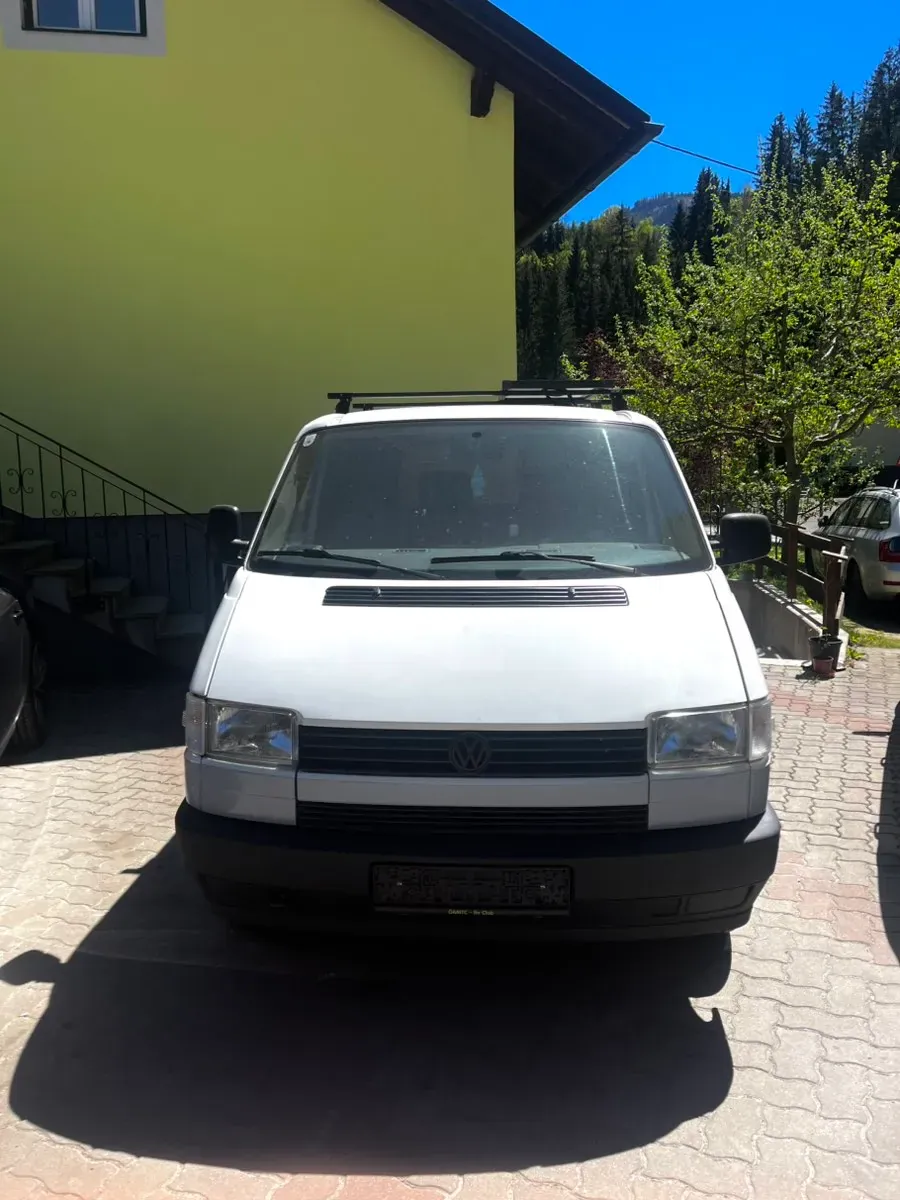 Volkswagen T4 1992 photo 2