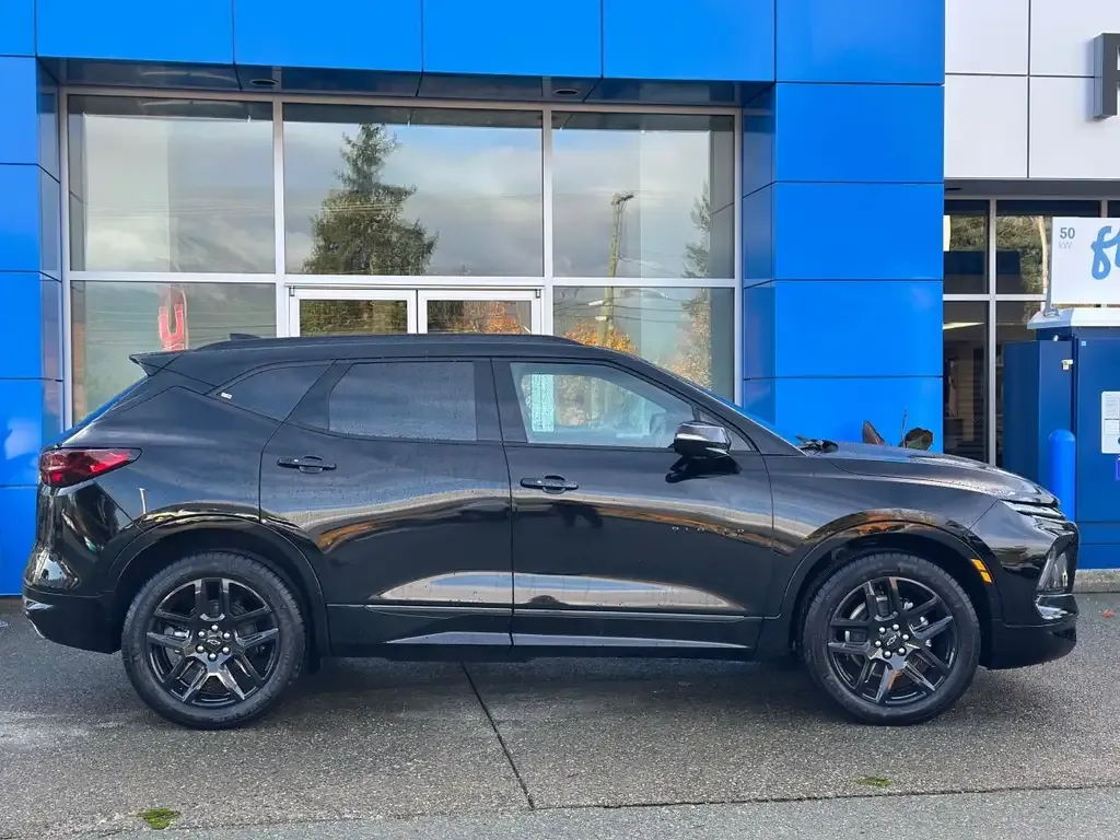 Chevrolet Blazer 2025 photo 3