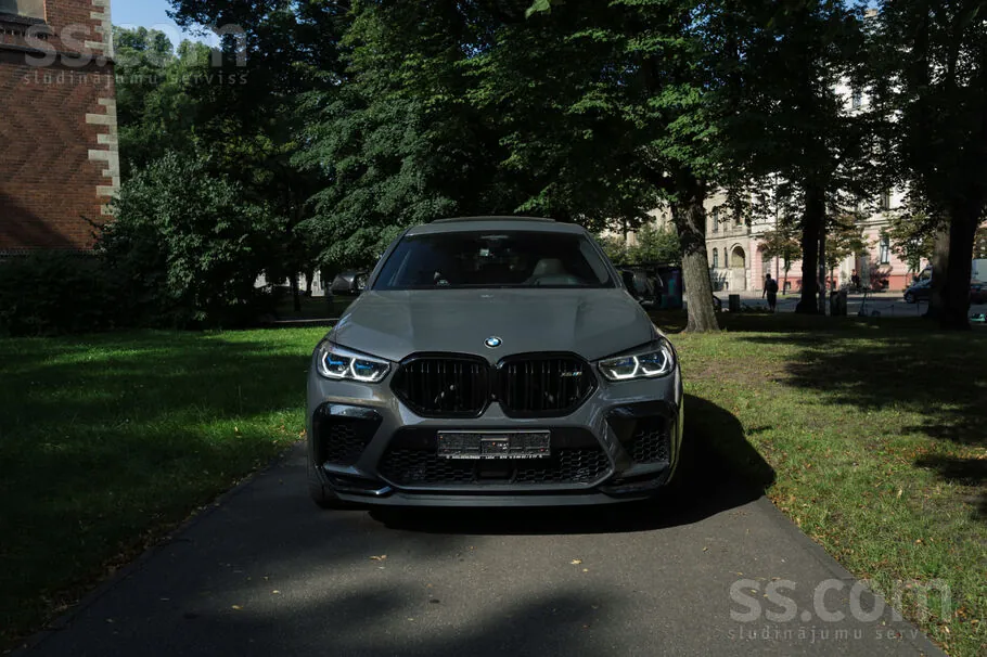 BMW X6M 2021 photo 2