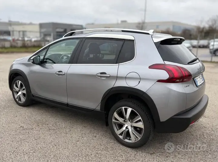 Peugeot 2008 2018 photo 5