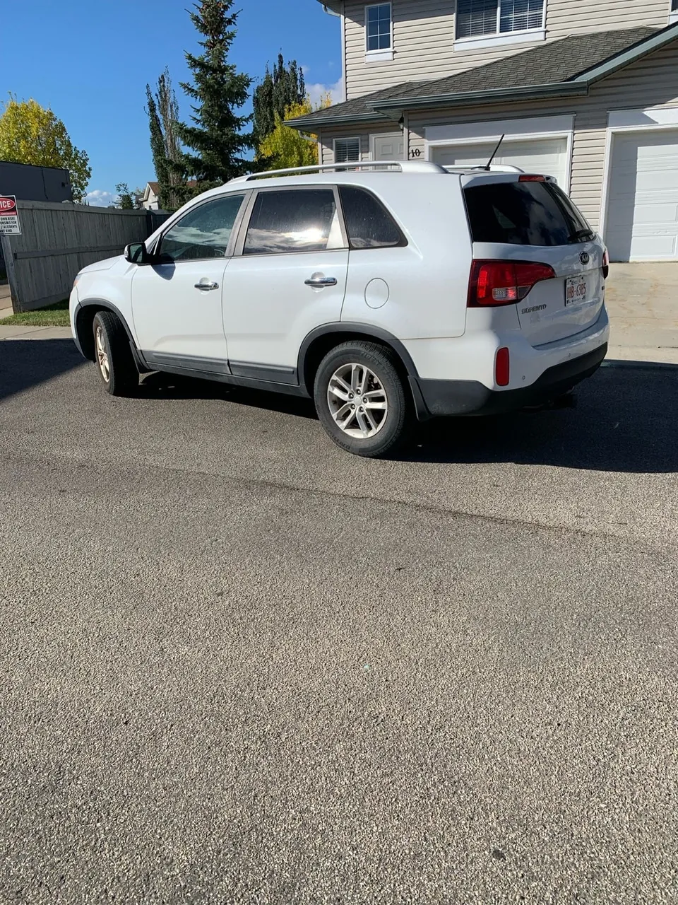 Kia Sorento 2014 photo 2