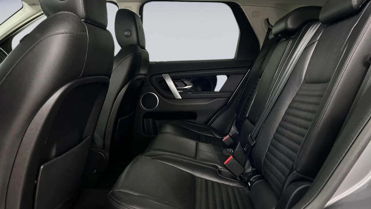 Land Rover Discovery Sport 2020 photo 4
