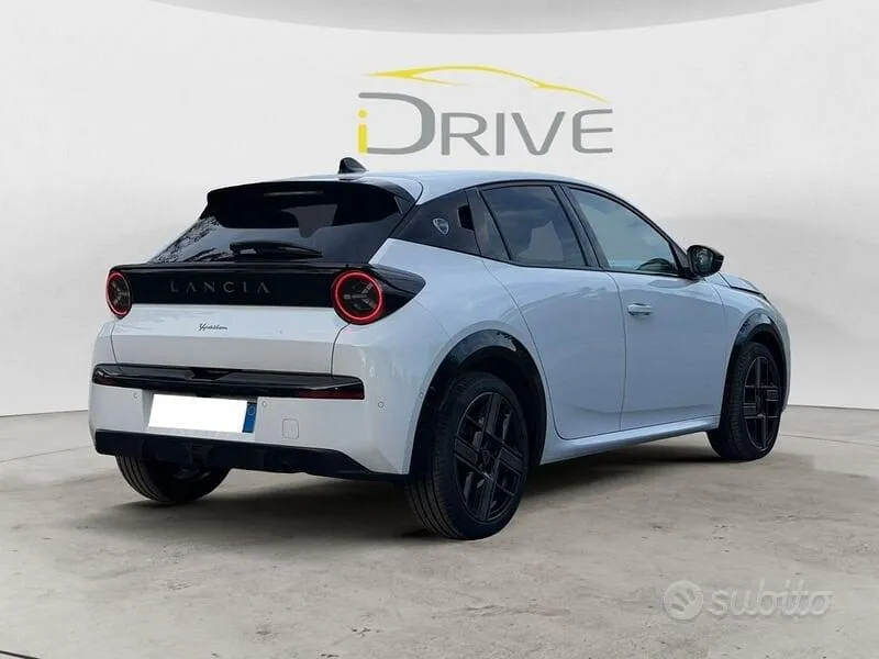 Lancia Ypsilon 2025 photo 2
