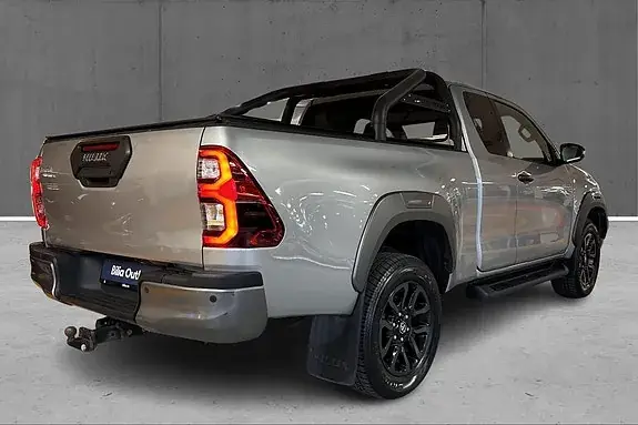 Toyota Hilux 2023 photo 5
