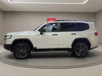 Toyota Land Cruiser 2023 photo 5
