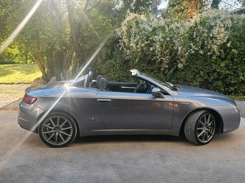 Alfa Romeo Spider
