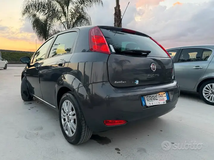 Fiat Punto 2012 photo 3