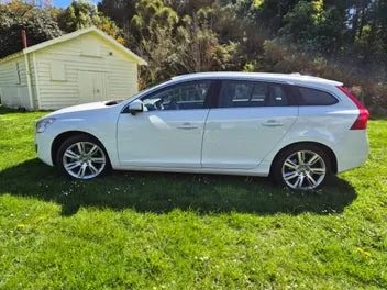 Volvo V60 2011 photo 3