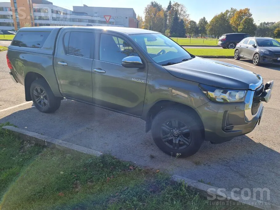 Toyota Hilux 2022 photo 4