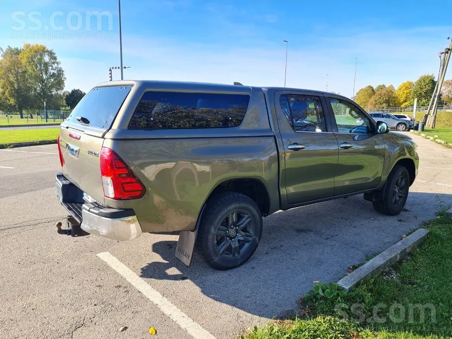 Toyota Hilux 2022 photo 3