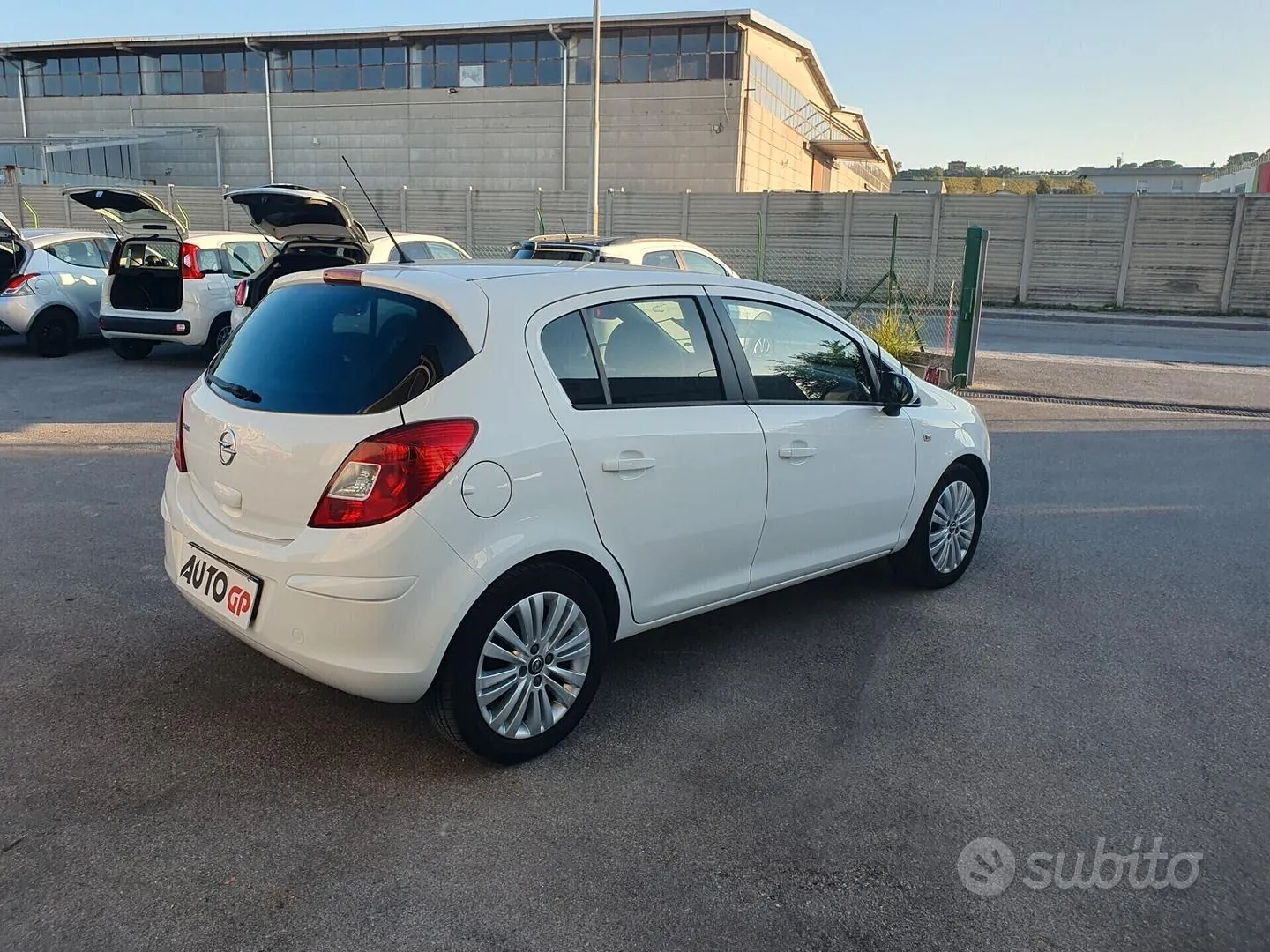 Opel Corsa 2013 photo 4
