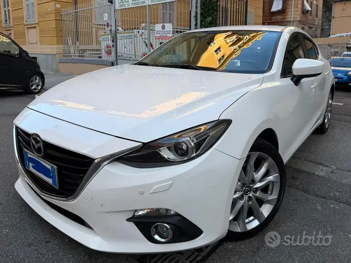 Mazda 3 2016 photo 2