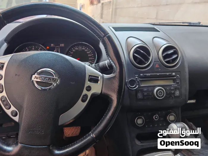 Nissan Qashqai 2012 photo 3