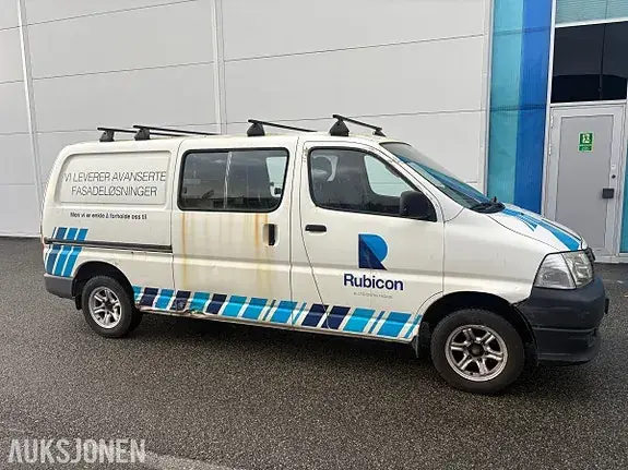Toyota Hiace 2008 photo 5