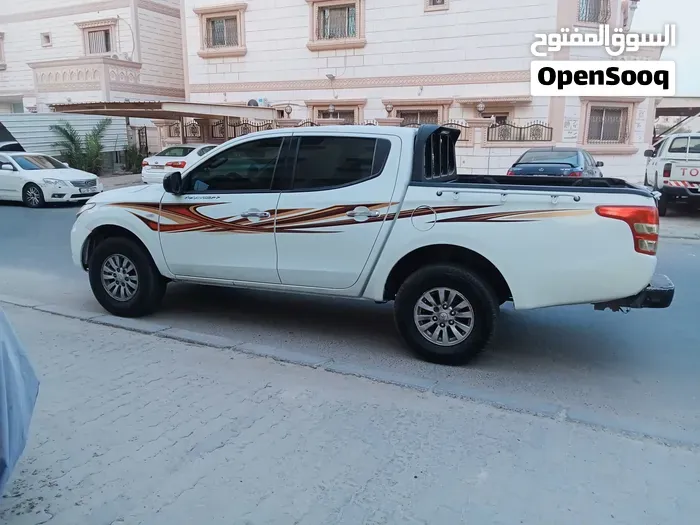 Mitsubishi L200 2018 photo 2