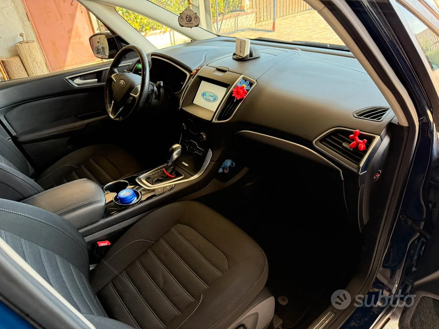 Ford Galaxy 2016 photo 3