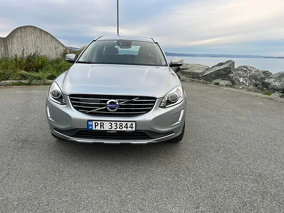 Volvo Xc60 2016 photo 2