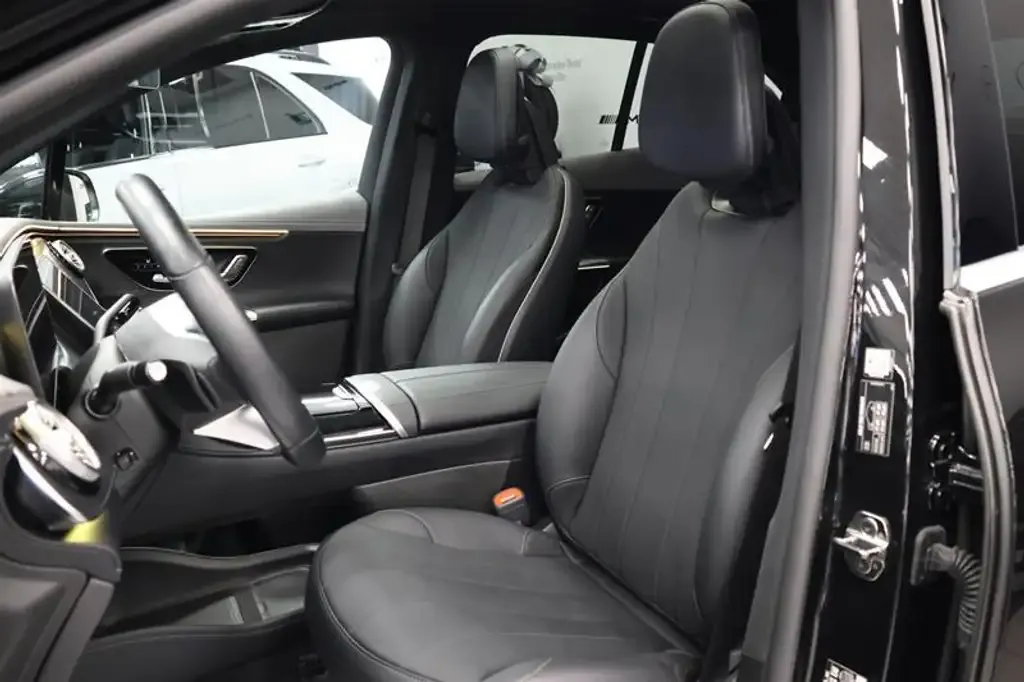 Mercedes-Benz Eqe 2023 photo 3