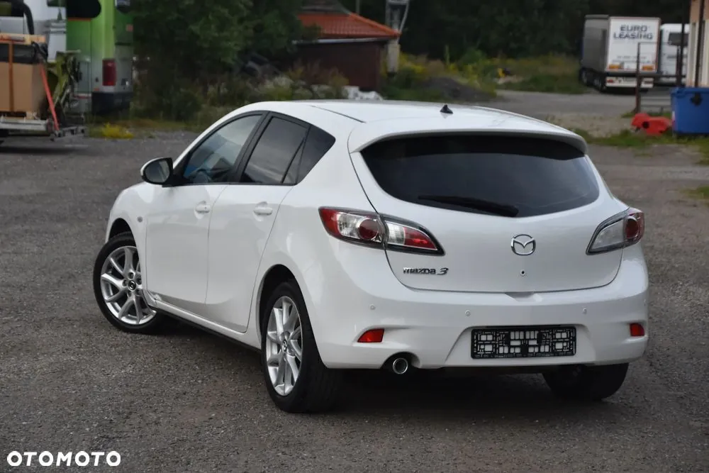 Mazda 3 2013 photo 4