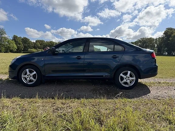 Seat Toledo 2013 photo 4