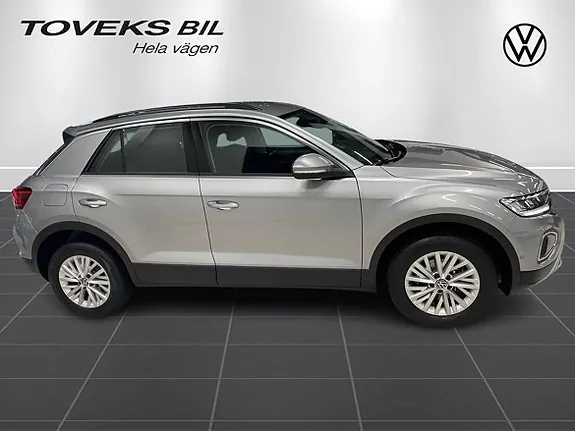 Volkswagen T-Roc 2024 photo 2