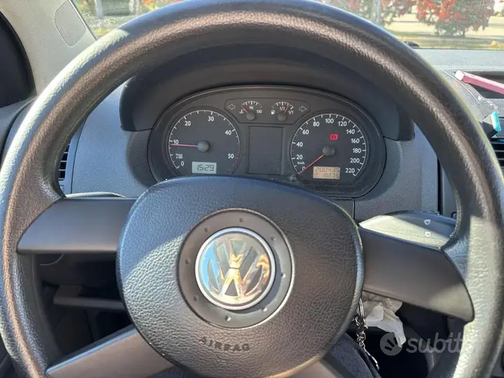 Volkswagen Polo 2003 photo 5