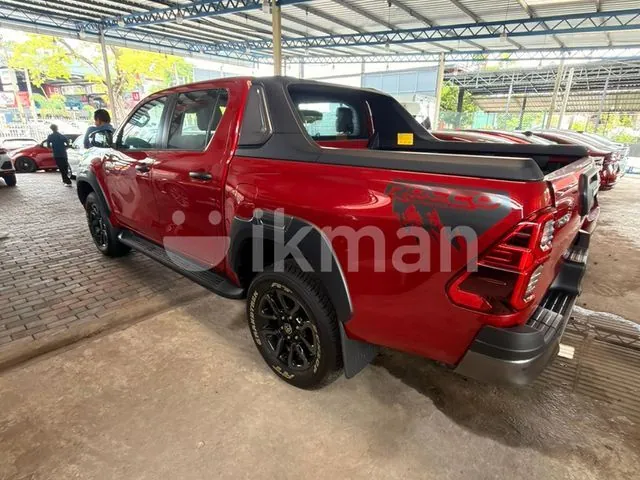 Toyota Hilux 2025 photo 3