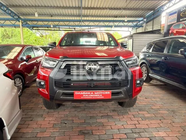 Toyota Hilux 2025 photo 2